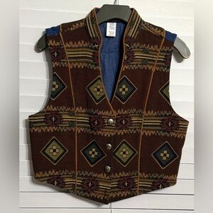 #7)  90s women Vest with Button Closure size M (measurements posted)